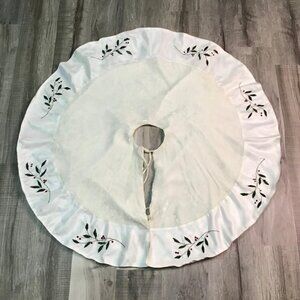 Vintage 43" Christmas Tree Skirt Satin & Velour- Holly & Berries Elegant Holiday